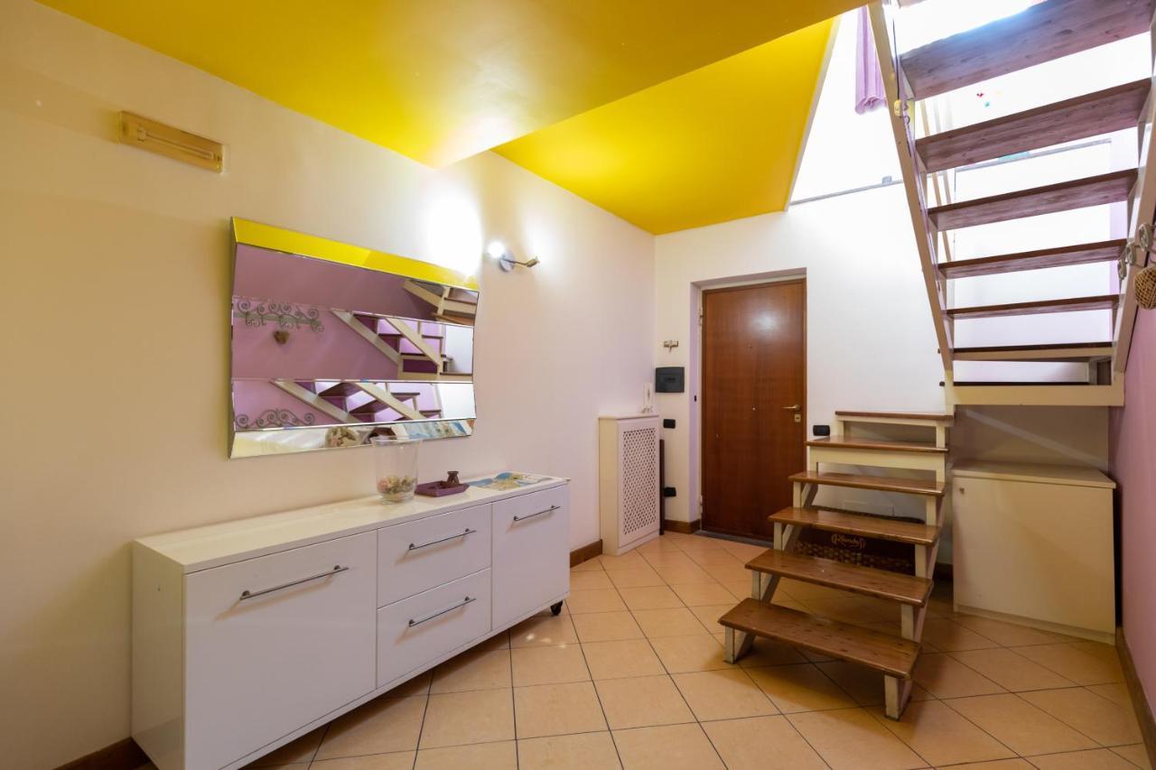 Colored House Until 7 People Above Sqplebiscito 나폴리 외부 사진